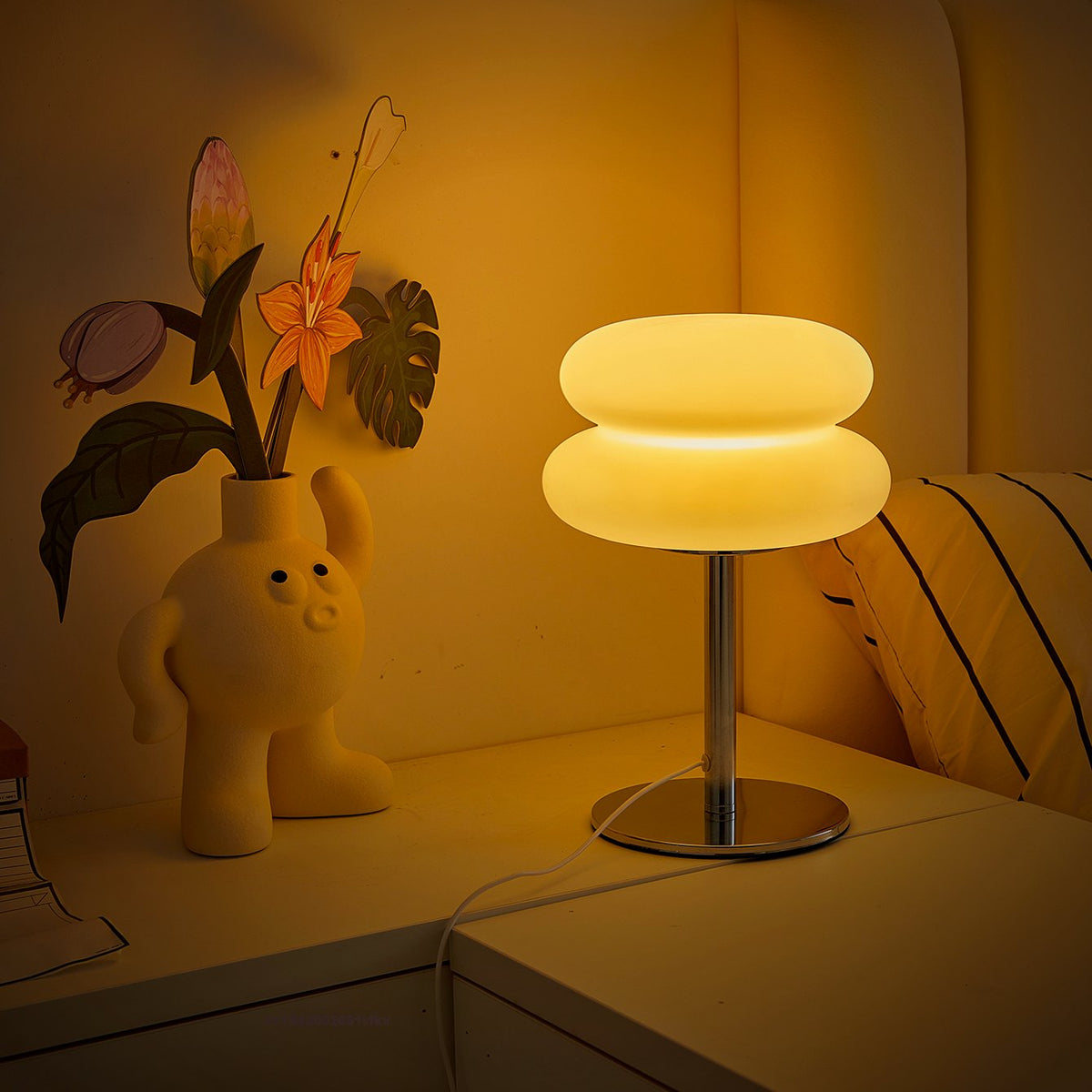 Halo Table Lamp